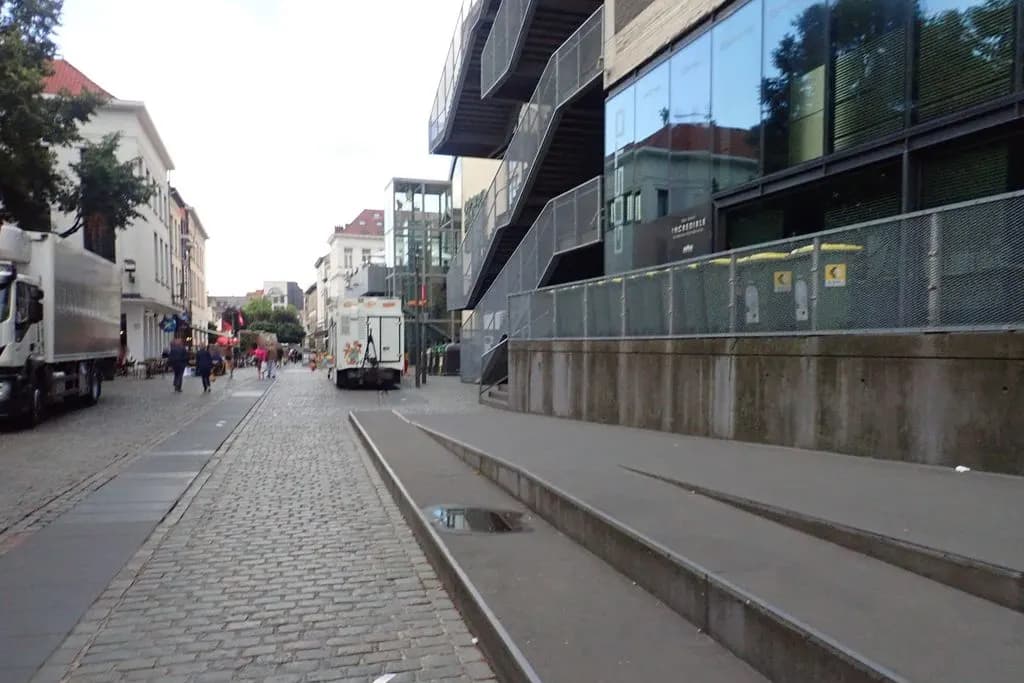 La Folie Antwerp