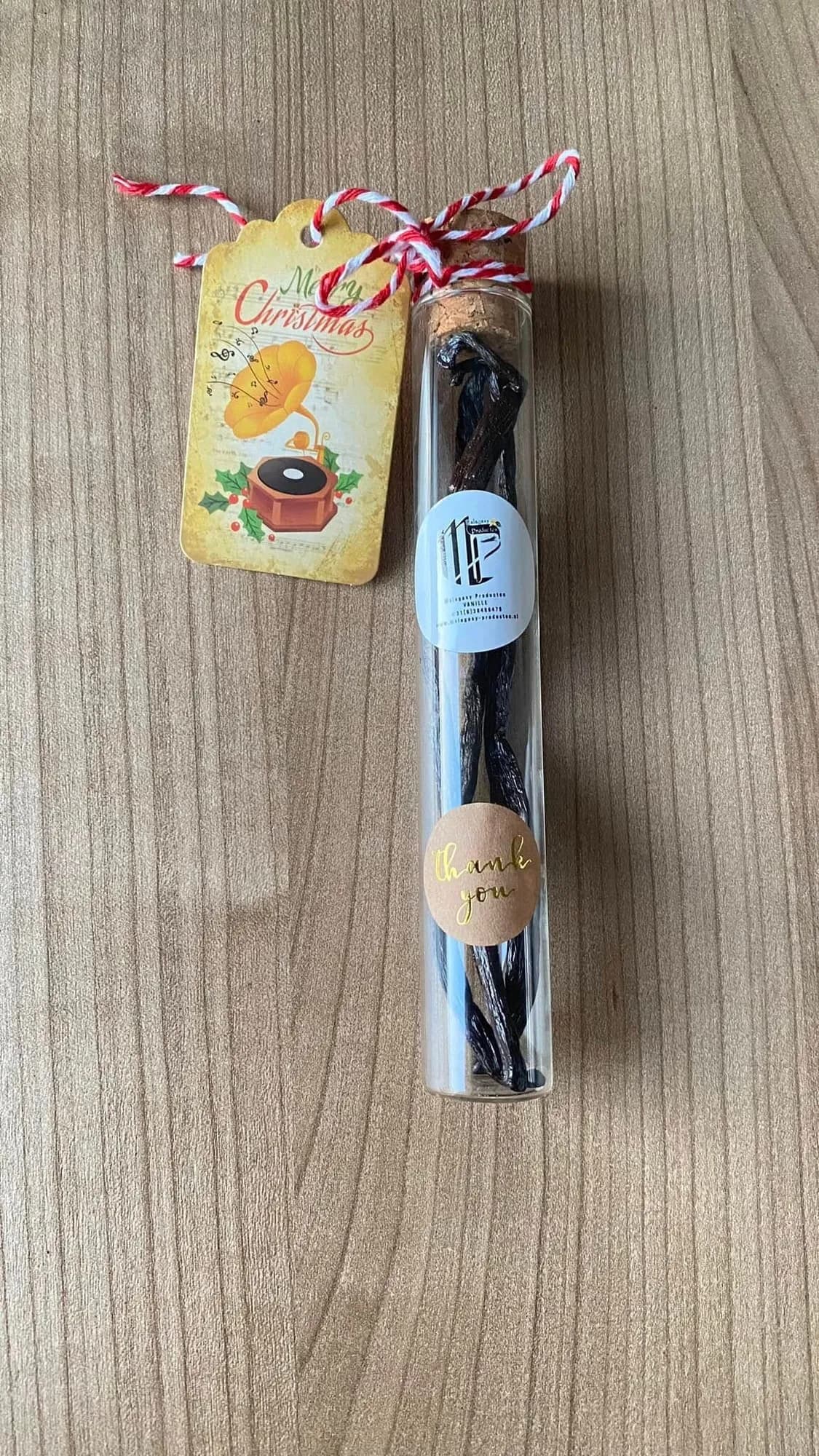 3 Vanilla Pods of 14 cm in a Luxury Glass Tube – Perfect Christmas Gift