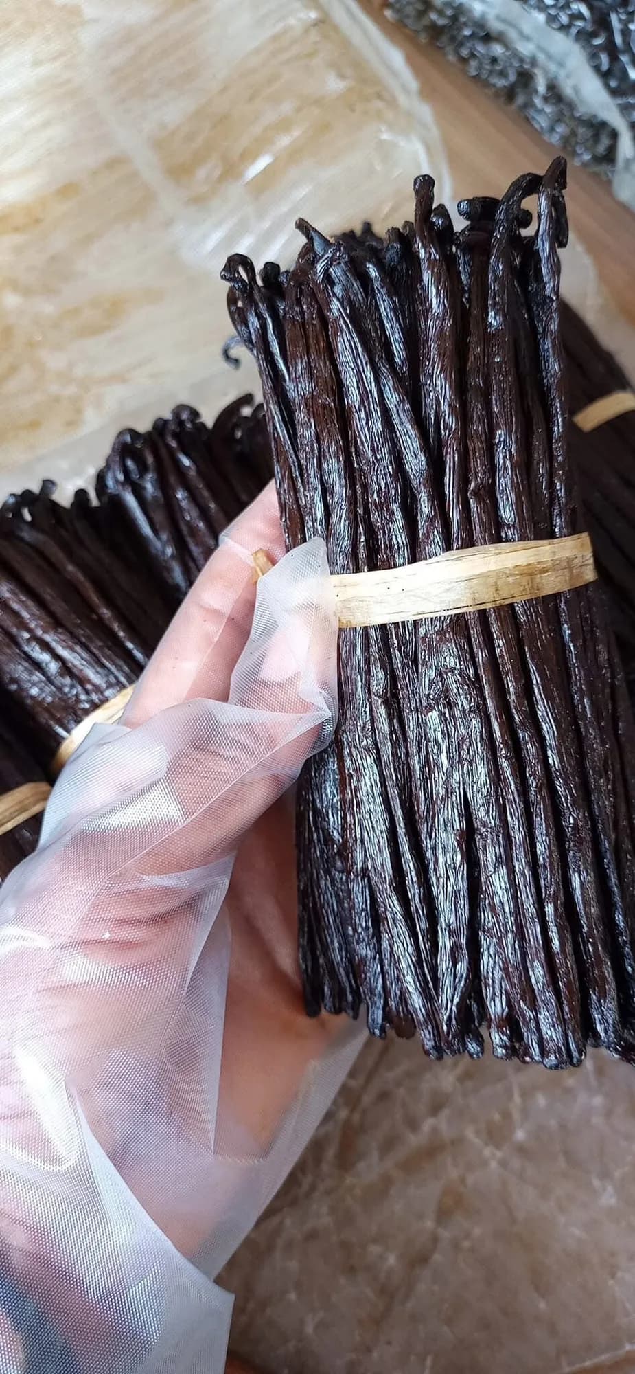 Bourbon Vanilla Pods from Madagascar – Premium Quality 14–16 cm, per pod